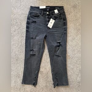 Judy Blue distressed capris